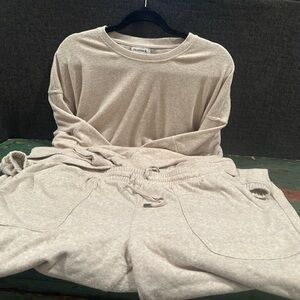 BearPaw Cream Lounge Wear Set